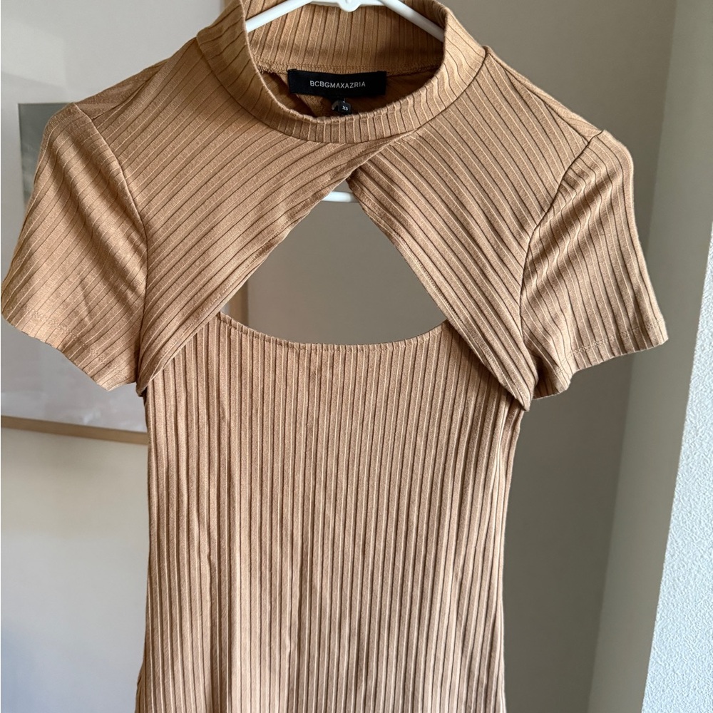 BCBGMaxAzria Tan Ribbed Cut Out top